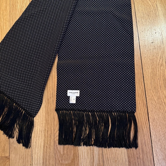 SAINT LAURENT - 100% SILK BLACK & WHITE POLKA DOT FRINGE SCARF - Picture 4 of 10